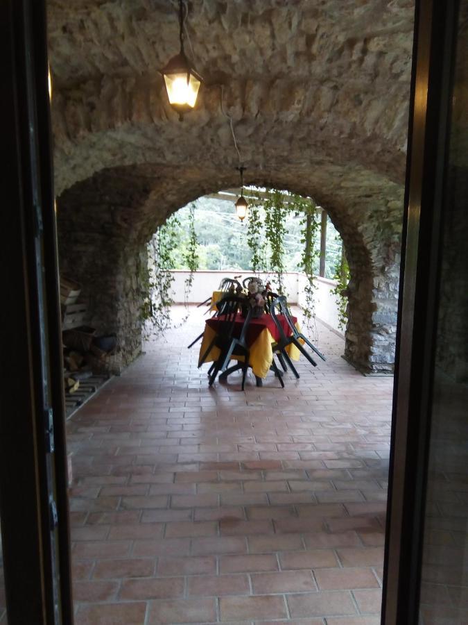 Agriturismo Locanda Del Papa La Spezia Bagian luar foto