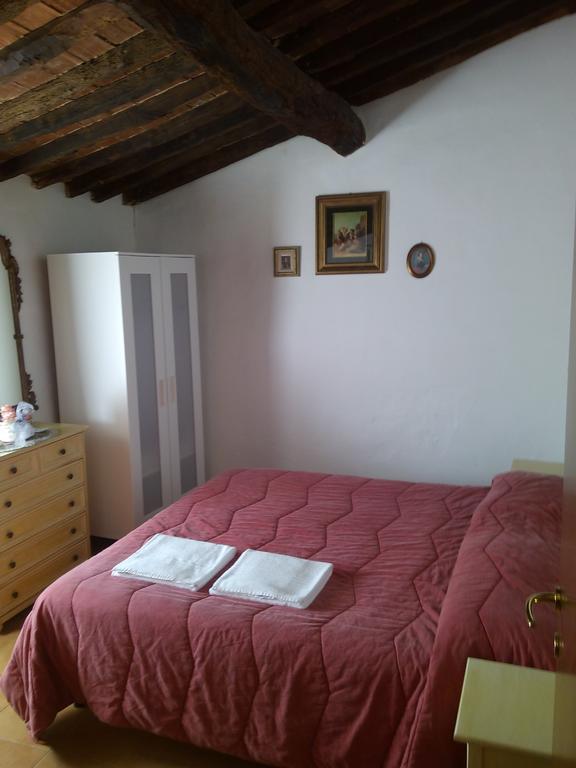 Agriturismo Locanda Del Papa La Spezia Bagian luar foto