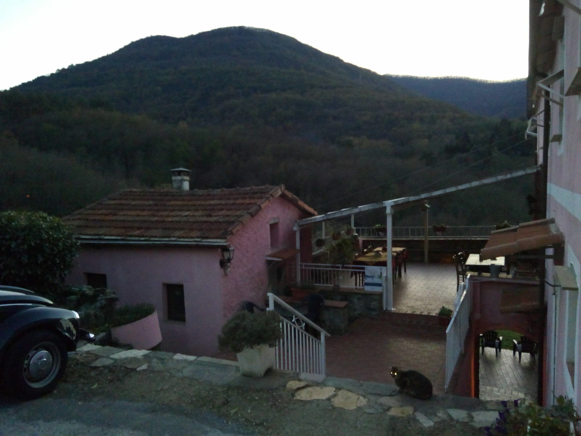 Agriturismo Locanda Del Papa La Spezia Bagian luar foto