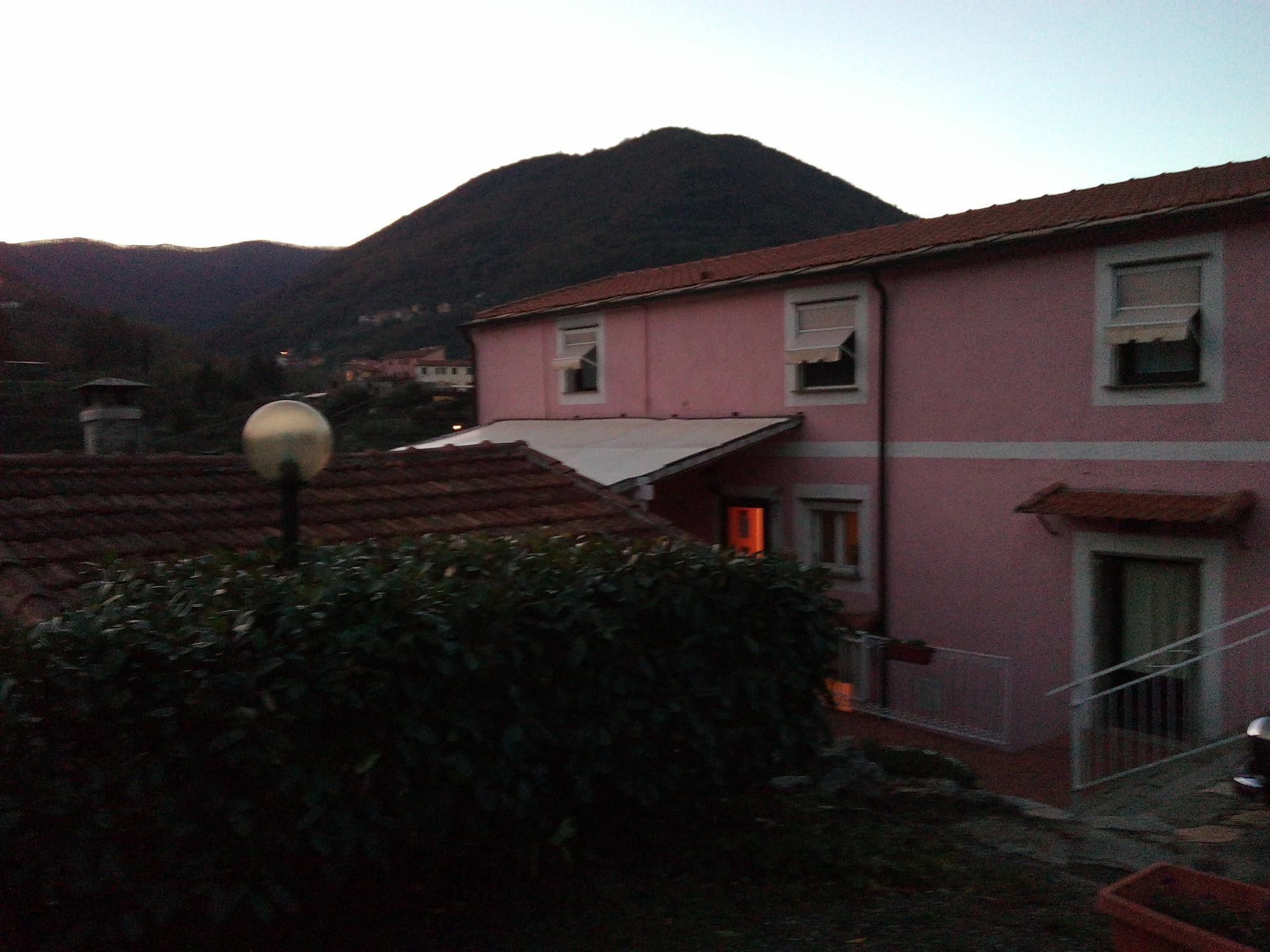 Agriturismo Locanda Del Papa La Spezia Bagian luar foto