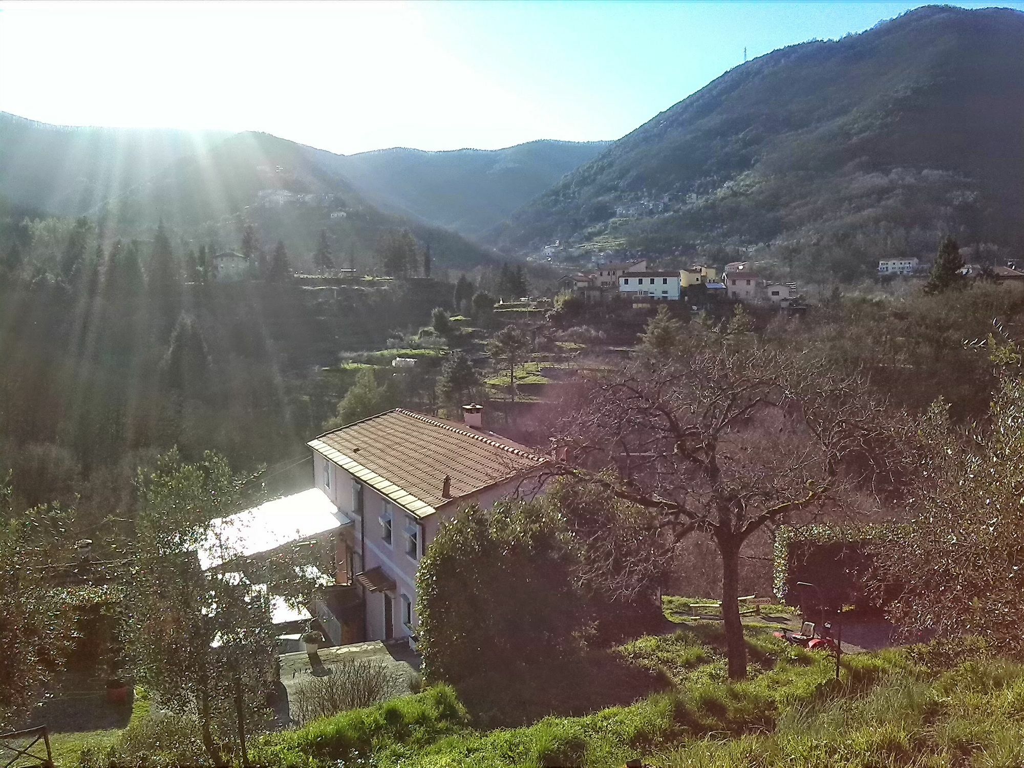 Agriturismo Locanda Del Papa La Spezia Bagian luar foto