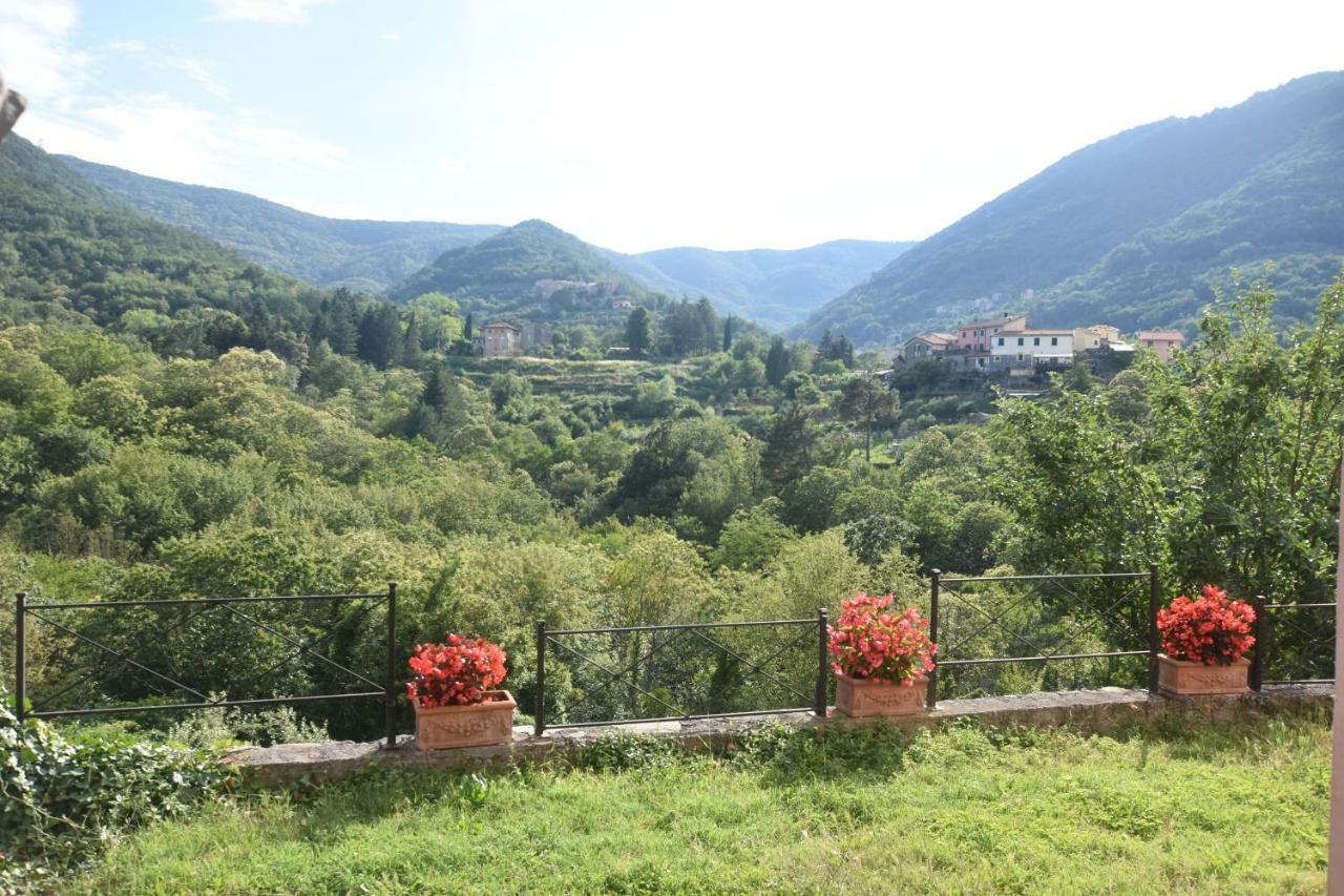Agriturismo Locanda Del Papa La Spezia Bagian luar foto